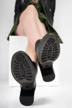 MADISON Urban-black Front-zip Boots. -Untamedstreet Shop 10147