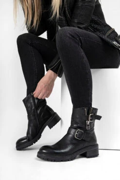 RADNOR Urban-black Short Bikers. 19 RADNOR Urban-black Short Bikers. -Untamedstreet Shop 10449