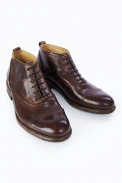 KNIGHTON EDGE Noble-brown Chukka Boots. -Untamedstreet Shop 7730 e49c923e a420 4a42 aaa4 a54f85fbb602