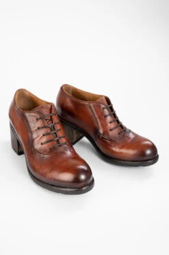 RILEY Rich-tan Lace Up Shoes. -Untamedstreet Shop 7983