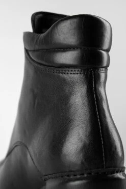 MADISON Urban-black Front-zip Boots. -Untamedstreet Shop 8492 7607626f 15ac 430f 8c61 ce875fe699ce