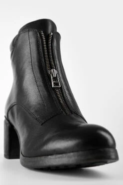 MADISON Urban-black Front-zip Boots. -Untamedstreet Shop 8495 56addb97 1e31 4db1 9b61 d6301fae327e