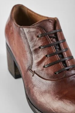 RILEY Rich-tan Lace Up Shoes. -Untamedstreet Shop 8626