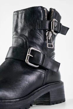 RADNOR Urban-black Short Bikers. 30 RADNOR Urban-black Short Bikers. -Untamedstreet Shop 8728