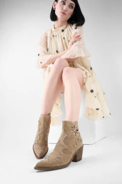 AUSTIN Almond-beige Suede Embellished Texan Boots. -Untamedstreet Shop AUSTIN warm beige suede embellished texan boots LF SS25 02362
