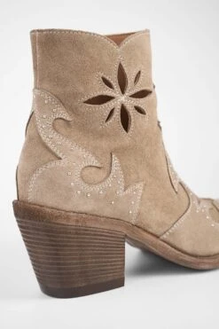 AUSTIN Almond-beige Suede Embellished Texan Boots. -Untamedstreet Shop AUSTINwarm beigesuedeembellishedtexanbootsMACRO W 09924