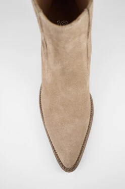AUSTIN Almond-beige Suede Hidden Chelsea Texan Boots. -Untamedstreet Shop AUSTINwarm beigesuedehiddenchelseatexanbootsMACRO W 09936