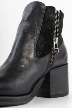 BERKELEY Charcoal-black Mid Heel Low Boots. 19 BERKELEY Charcoal-black Mid Heel Low Boots. -Untamedstreet Shop BERKELEY women lowboots black luxury calf leather distressed made in italyCapture0195 3