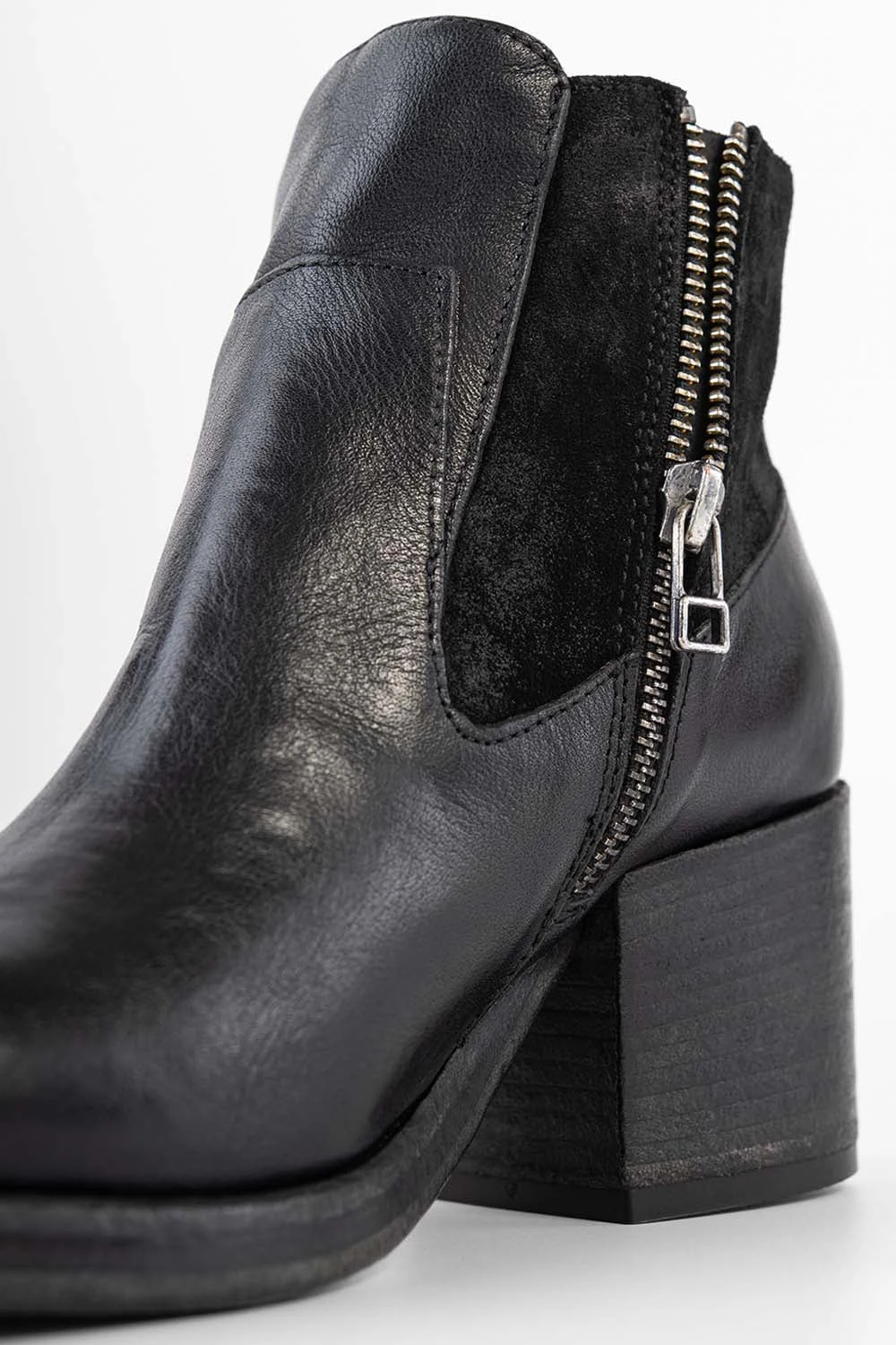 BERKELEY Charcoal-black Mid Heel Low Boots. 4 BERKELEY Charcoal-black Mid Heel Low Boots. - Image 4