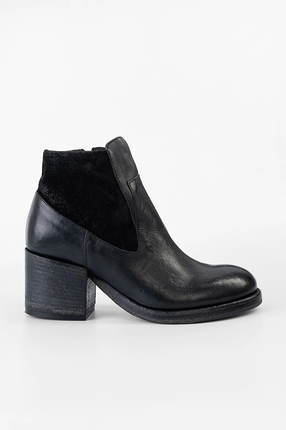 BERKELEY Charcoal-black Mid Heel Low Boots. 1 BERKELEY Charcoal-black Mid Heel Low Boots.