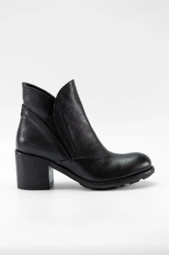 RILEY Urban-black Chelsea Boots.