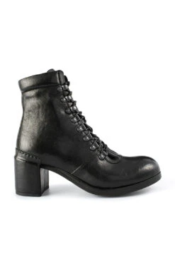 MADISON Urban-black Lace Up Boots.