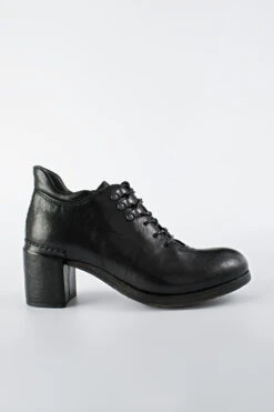 MADISON Urban-black Lace Up Hiking Shoes.
