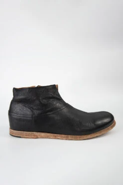 BRUCE Rugged-black Ankle Boots.