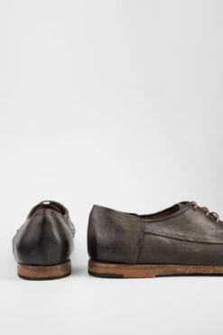 BRUCE Rugged-brown Derby Shoes. 31 BRUCE Rugged-brown Derby Shoes. -Untamedstreet Shop BRUCEdistressed brownderbyshoeBACK 08526
