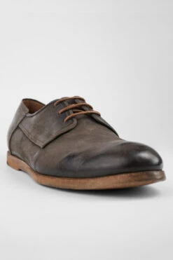 BRUCE Rugged-brown Derby Shoes. 24 BRUCE Rugged-brown Derby Shoes. -Untamedstreet Shop BRUCEdistressed brownderbyshoeMACRO 09739