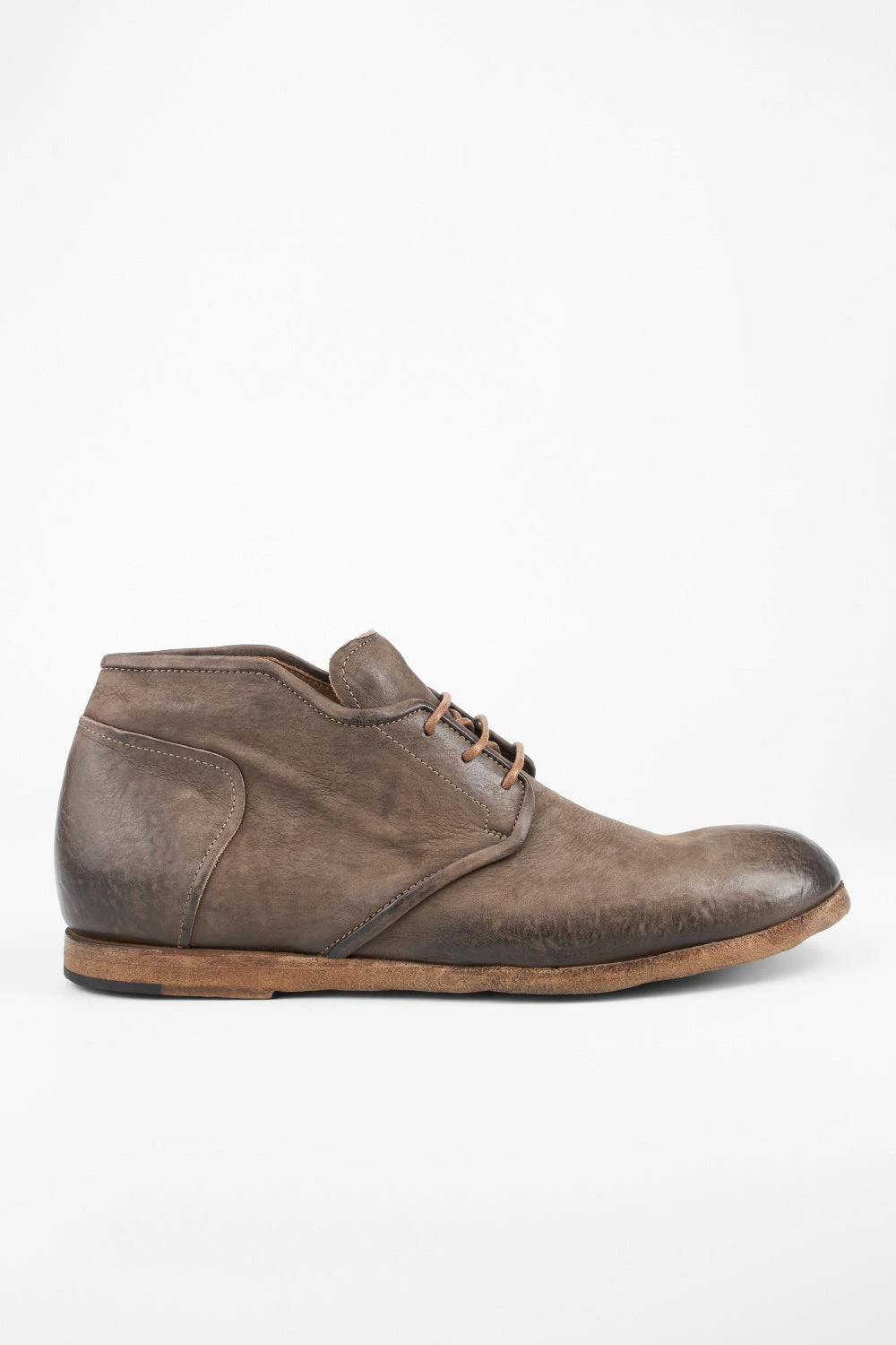 BRUCE Dry-terra Chukka Boots. 1 BRUCE Dry-terra Chukka Boots.