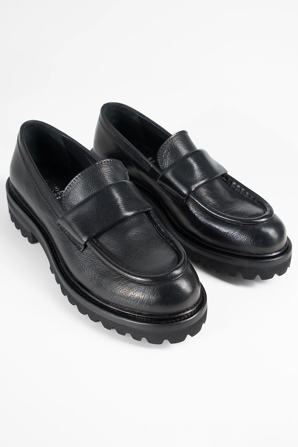 CAMDEN Jet-black Slip On Shoes. 2 CAMDEN Jet-black Slip On Shoes. - Image 2