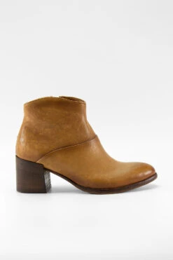 Untamedstreet Shop 34 CAROE Honey-tan Ankle Boots.