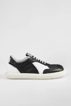 DEVON Black-moon Lightweight Sneakers.