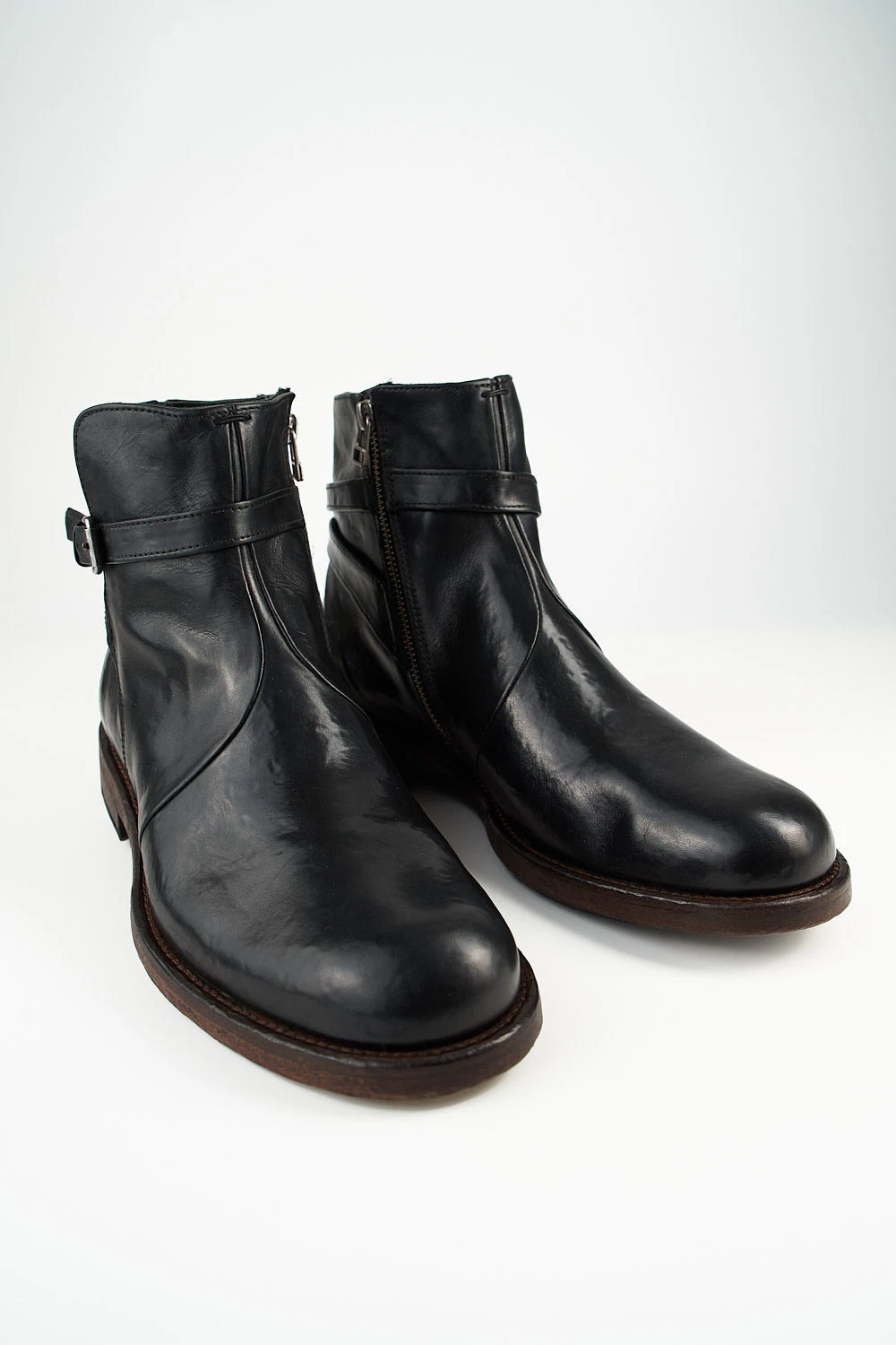 EYTON Imperial-black Laceless Ankle Boots. 3 EYTON Imperial-black Laceless Ankle Boots. - Image 3