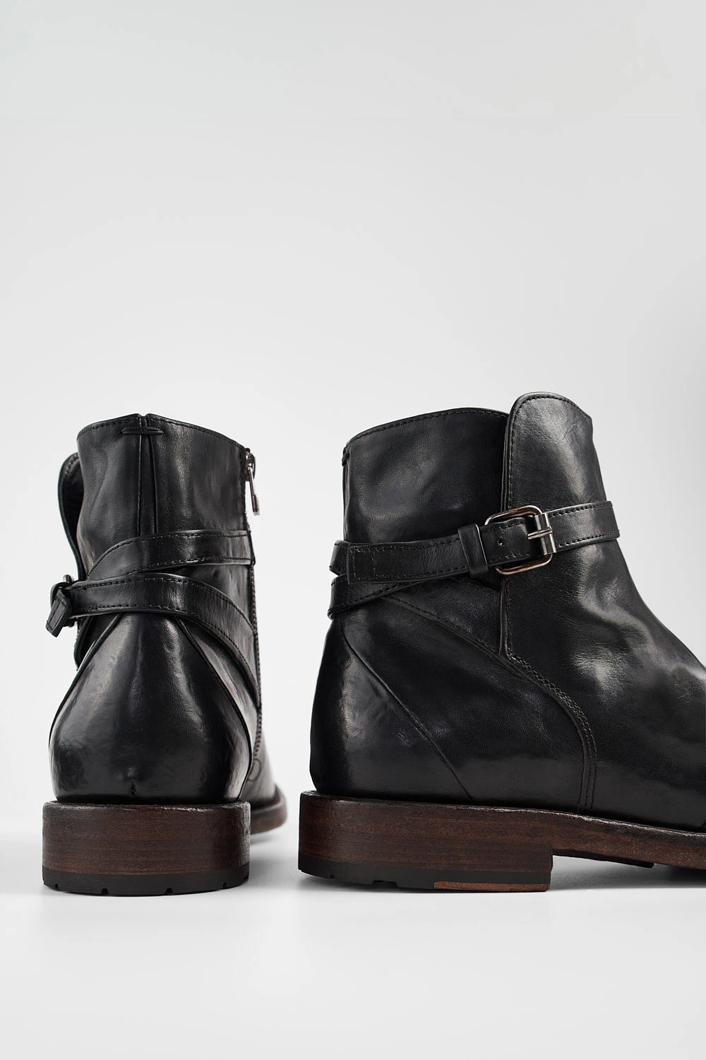 EYTON Imperial-black Laceless Ankle Boots. 6 EYTON Imperial-black Laceless Ankle Boots. - Image 6