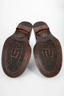 EYTON Raw-timber Derby Shoes. -Untamedstreet Shop EYTON men boots laceless brown luxury leather distressed made in italySOLES 0010 2 735a1ea6 bdf8 4601 8f19 d8dfe3dfe49c