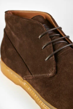 HAMPTON Java-brown Suede Chukka Boots. -Untamedstreet Shop HAMPTON men boots chukka dark brown luxury suede leather distressed made in italy8753