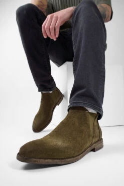 HAVEN Hunter-green Suede Low Chelsea Boots. -Untamedstreet Shop HAVEN hunter green suede low chelsea boots LF SS25 00593