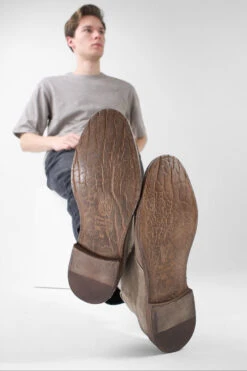 HAVEN Linen-grey Suede Chukka Boots. -Untamedstreet Shop HAVEN linen grey suede chukka boots LF SS25 04199