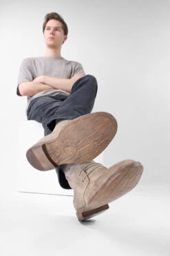 HAVEN Linen-grey Suede Chukka Boots. -Untamedstreet Shop HAVEN linen grey suede chukka boots LF SS25 04203