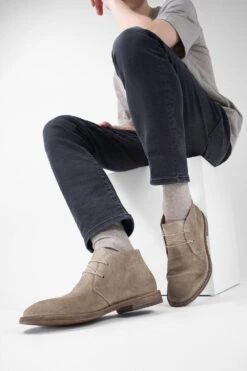 HAVEN Linen-grey Suede Chukka Boots. -Untamedstreet Shop HAVEN linen grey suede chukka boots LF SS25 04228