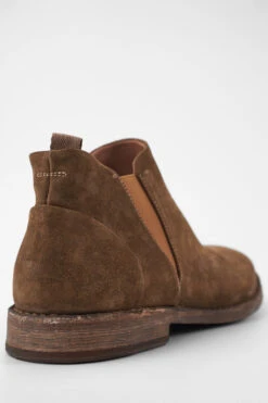 HAVEN Barley-brown Suede Low Chelsea Boots. -Untamedstreet Shop HAVENbarley brownlowchelseaboots. brown tan leather distressed untamedstreet madeinitalySS14 03360