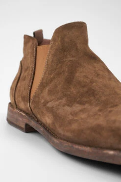 HAVEN Barley-brown Suede Low Chelsea Boots. -Untamedstreet Shop HAVENbarley brownlowchelseaboots. brown tan leather distressed untamedstreet madeinitalySS14 03367