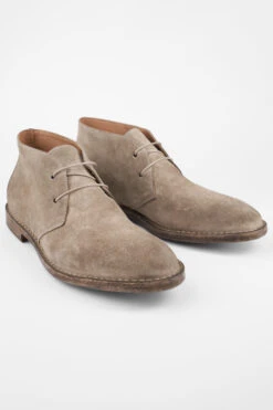 HAVEN Linen-grey Suede Chukka Boots. -Untamedstreet Shop HAVENlinen greysuedechukkabootFRONT 08190