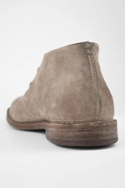 HAVEN Linen-grey Suede Chukka Boots. -Untamedstreet Shop HAVENlinen greysuedechukkabootMACRO 09368