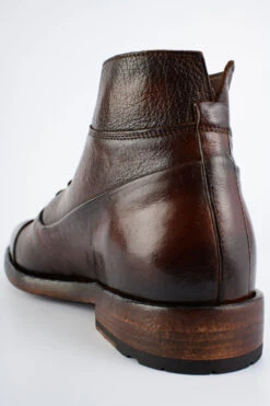 SLOANE Raw-brown Chukka Boots. -Untamedstreet Shop IMG 03048 1306e7c0 291f 4fe3 9caa 20d2a73fa52e