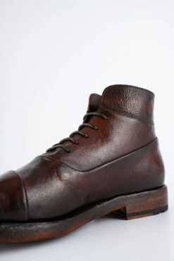 SLOANE Raw-brown Chukka Boots. -Untamedstreet Shop IMG 03054 3b59e729 f92b 43d8 b898 6b326e444f23