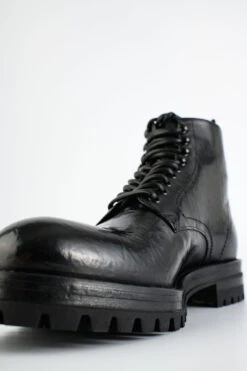 CAMDEN Tar-black Hiking Boots. -Untamedstreet Shop IMG 03200CAMDENtar blackhikingboots