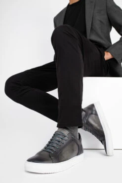 SOHO Aluminium-grey Patina Sneakers. -Untamedstreet Shop IMG 04358