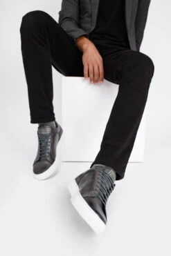 SOHO Aluminium-grey Patina Sneakers. -Untamedstreet Shop IMG 04360