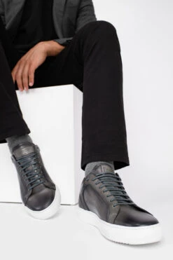 SOHO Aluminium-grey Patina Sneakers. -Untamedstreet Shop IMG 04365