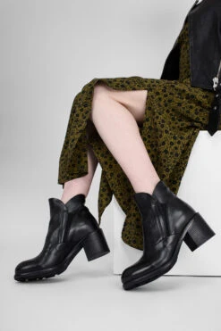 RILEY Urban-black Chelsea Boots. -Untamedstreet Shop IMG 04739