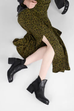 RILEY Urban-black Chelsea Boots. -Untamedstreet Shop IMG 04743