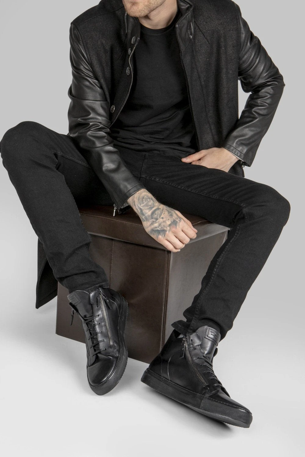 SOHO Urban-black High Sneakers. 4 SOHO Urban-black High Sneakers. - Image 4