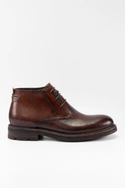 LENNOX Rich-brown Chukka Boots.