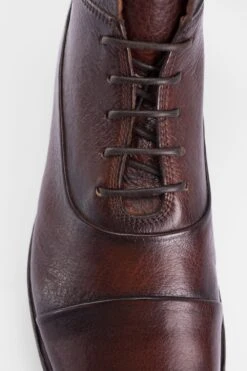 SLOANE Raw-brown Chukka Boots. -Untamedstreet Shop IMG 5708 f9162e49 4ada 4c04 a508 fb54b2a32ab4