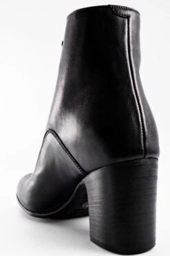 MOORE Infinite-black Lace Up Boots. -Untamedstreet Shop IMG 5812 ed7482c5 a816 4afe 82fb 2774a122e69e