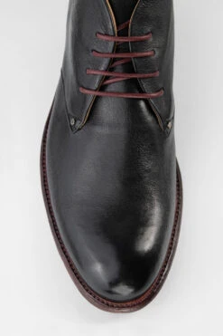 KNIGHTON Jade-black Chukka Boots. 26 KNIGHTON Jade-black Chukka Boots. -Untamedstreet Shop KNIGHTON men boots low chukka black luxury buffalo leather distressed made in italyCapture0210