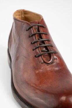 KNIGHTON Rich-cognac Wholecut Chukka Boots. 14 KNIGHTON Rich-cognac Wholecut Chukka Boots. -Untamedstreet Shop KNIGHTON men boots wholecut chukka cognac brown luxury leather distressed made in italyCapture0058 4